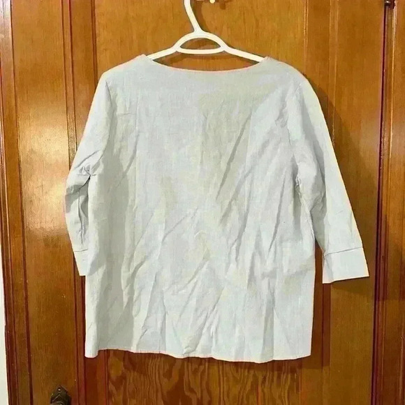 Gray blouse size one XL. - Picture 3 of 3